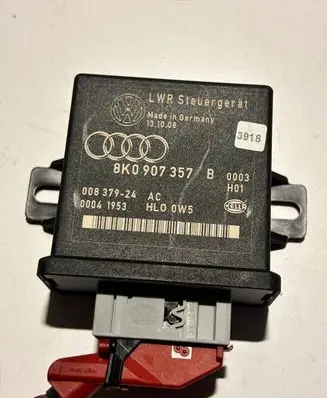 Audi A4 S4 B8 8K Light module LCM 8K0907357B