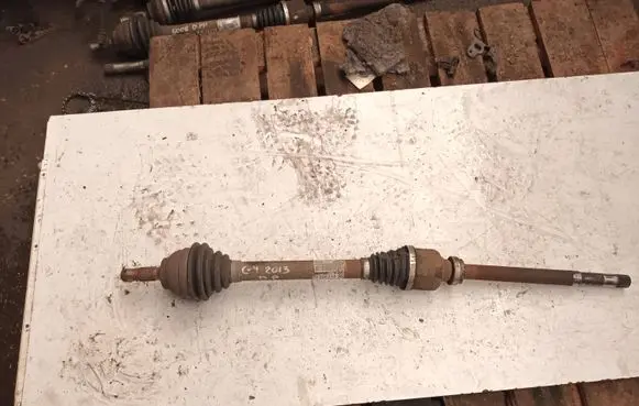 Citroen C4 II Front driveshaft 9661107280