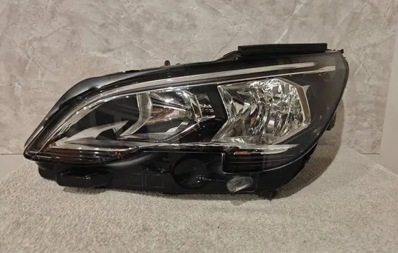 Peugeot 3008 II Headlight/headlamp 9810478080 90056582