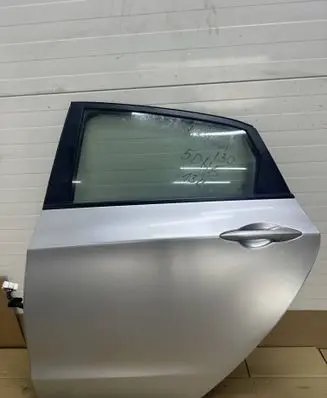 Hyundai i30 Rear door 