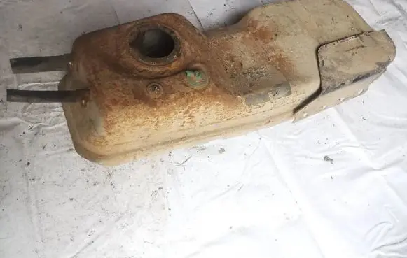 Ford Explorer Fuel tank 