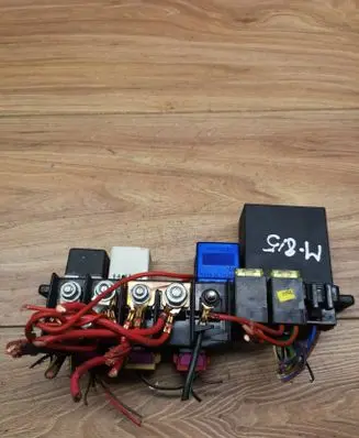 Audi A6 S6 C5 4B Fuse box set 8L0941822A 896083000