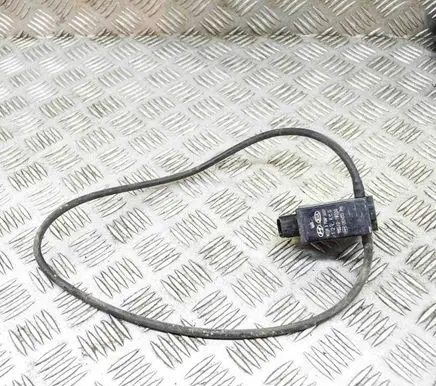 Hyundai i30 Windscreen/windshield washer pump 985101W000