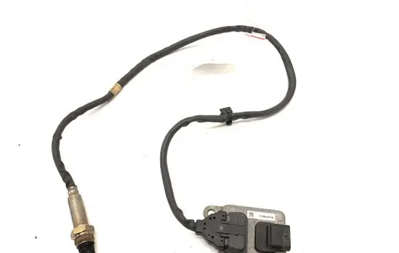 Volkswagen PASSAT B8 Lambda probe sensor 04L907805C