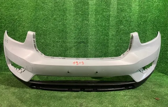 Volvo XC40 Front bumper