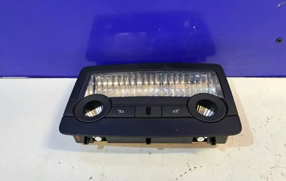 BMW X5M E70 Front seat light 9225947