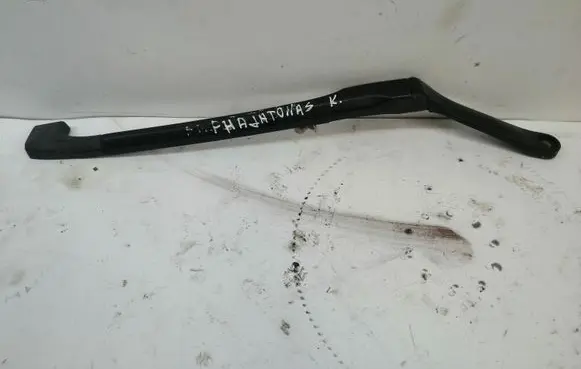 Volkswagen Phaeton Front wiper blade arm