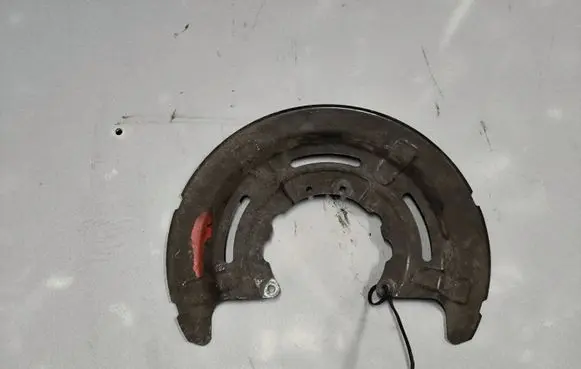 Renault Master III Rear brake disc plate dust cover 441510001R