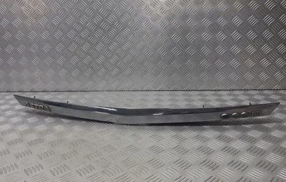 Opel Astra H Rear window tailgate spoiler 13266478