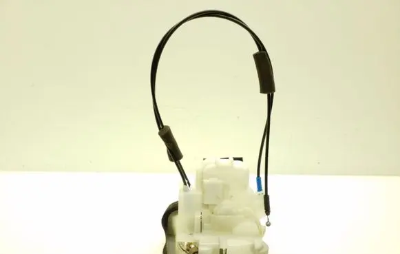 Subaru Legacy Front door lock