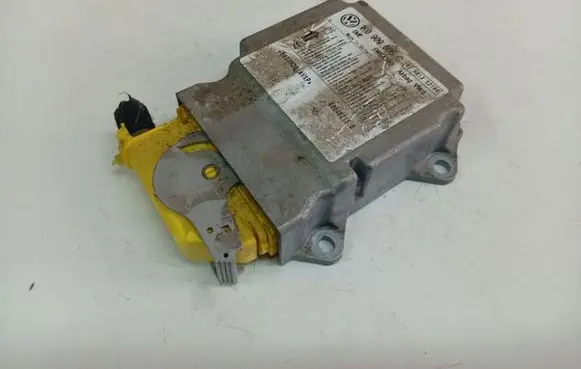 Seat Toledo III (5P) Airbag control unit/module 1K0909605C