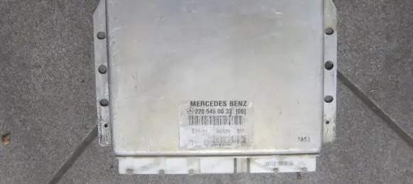 Mercedes-Benz S W220 ESP (stability system) control unit 2205450032