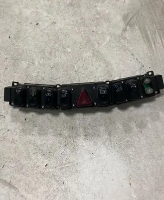 Mercedes-Benz S W220 Hazard light switch 2208214358 3304250100