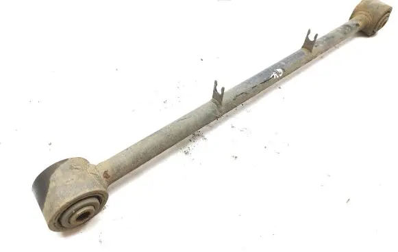 Nissan Navara D23 Rear upper control arm/wishbone