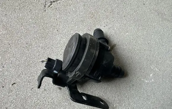 Ford Kuga III Electric auxiliary coolant/water pump CF339