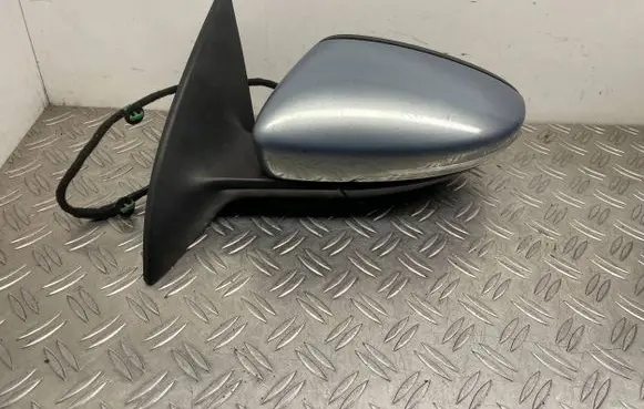 Volkswagen PASSAT CC Front door electric wing mirror 