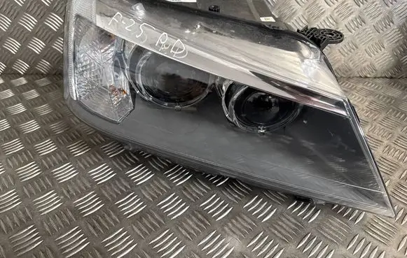 BMW X3 F25 Headlight/headlamp 7277002 TB904209 101122016
