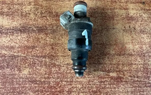 Fuel injector