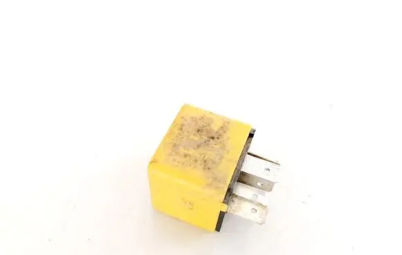 Fiat Bravo - Brava Other relay 82461739 A727