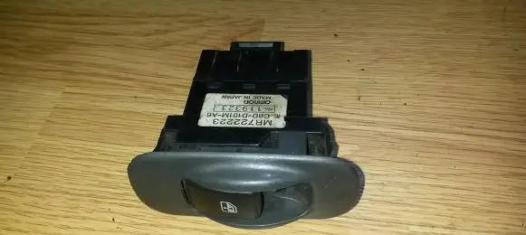 Mitsubishi Galant Electric window control switch MR722223