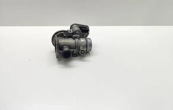 BMW 5 E60 E61 Throttle valve 7791480 70045000