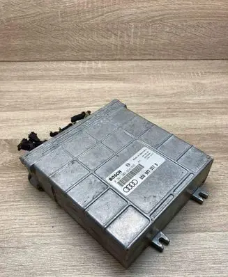 Audi A4 S4 B5 8D Engine control unit/module ECU 8D0907557B 0261203554
