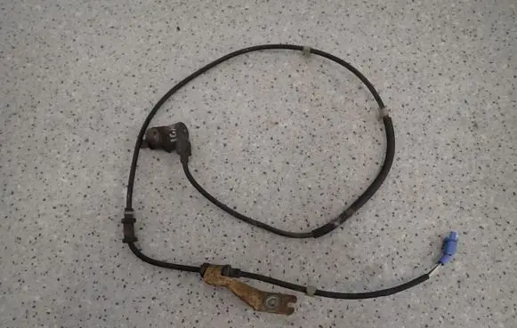Suzuki Ignis ABS wheel speed sensor 