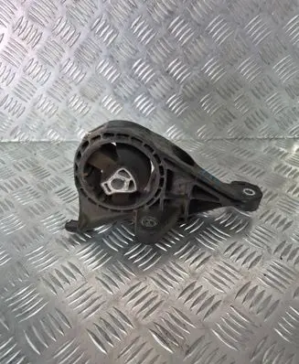 Opel Insignia A Engine mount bracket 13227775