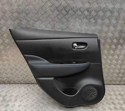 Nissan Leaf II (ZE1) Rear door card panel trim 829235SH0A