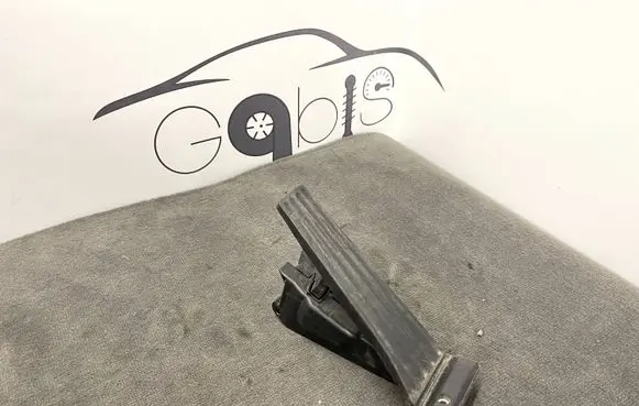 BMW X5 F15 Accelerator throttle pedal 6853175 6PV01043533 12037313DE