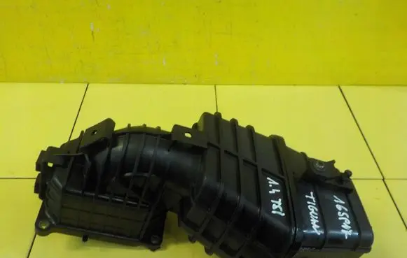 Volkswagen Tiguan Turbo system vacuum part 03C145755J