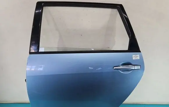 Rear door