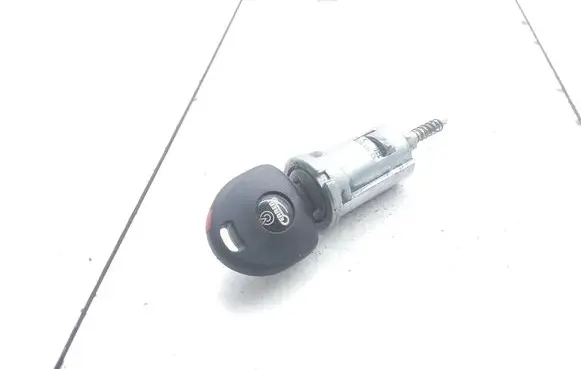 Opel Zafira A Ignition lock 13107754