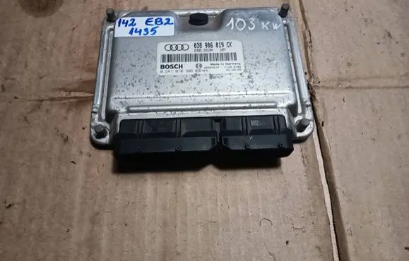 Audi A3 S3 8P Engine control unit/module 038906019CK 28SA5414 0281010308