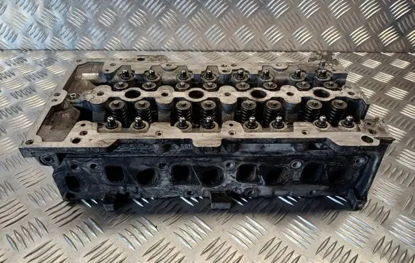 Opel Corsa D Engine head 55188595
