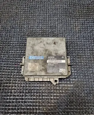 Opel Omega B1 Engine control unit/module 0281001215 90379298