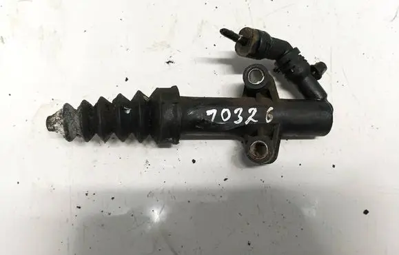 Citroen C3 Clutch master cylinder 9683750480
