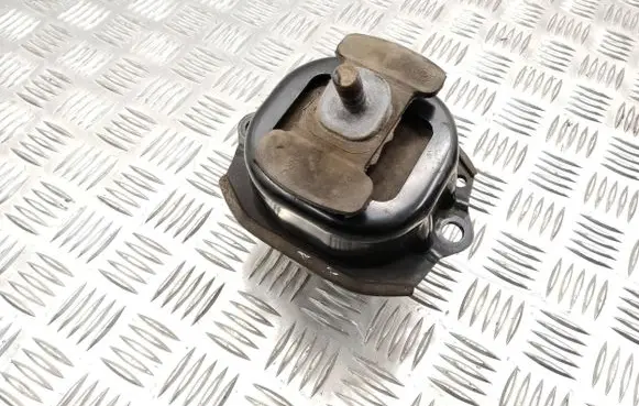 BMW X5 F15 Engine mount bracket 6853103