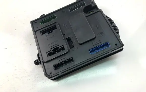 Renault Zoe Other control units/modules 284B18853R