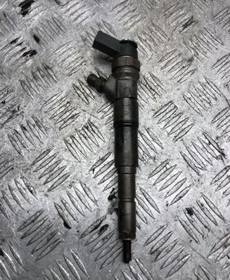 BMW 5 E60 E61 Fuel injector 7793836 0445110216