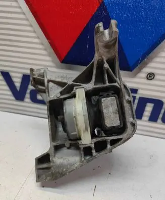 Peugeot 308 Engine mount bracket 40103720 AIS19C03