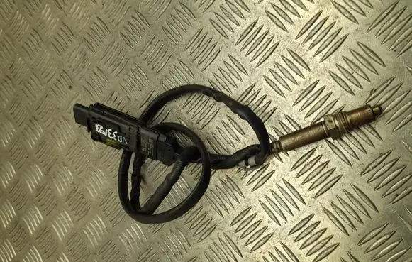 BMW 3 G20 G21 Lambda probe sensor 8594553