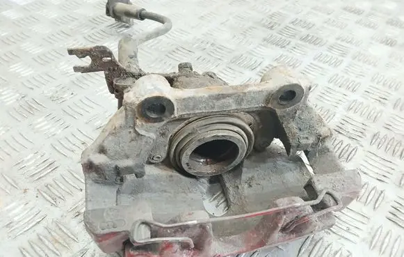 Front brake caliper