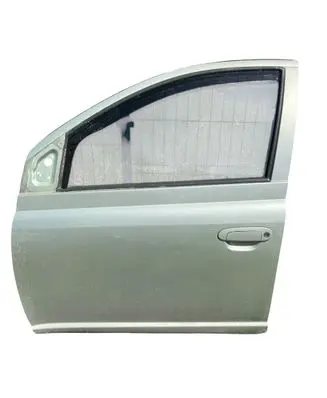 Toyota Yaris Front door 