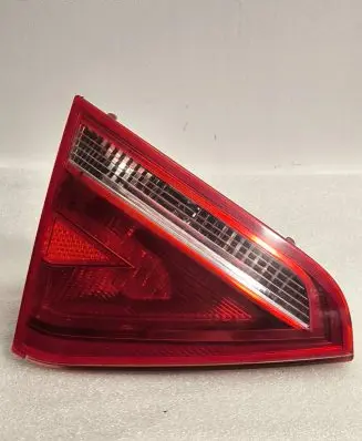 Audi A5 8T 8F Tailgate rear/tail lights 8T0945093