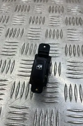 Hyundai Santa Fe Electric window control switch 621W17520
