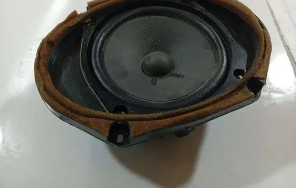Mazda 6 Front door speaker 3M8118808DA