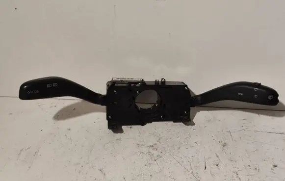 Volkswagen Polo IV 9N3 Wiper turn signal indicator stalk/switch 204175ATW 6Q0953503CQ 2918574