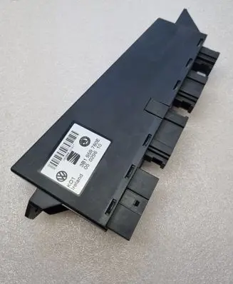 Skoda Superb B5 (3U) Seat control module 3B1959760E 05029610