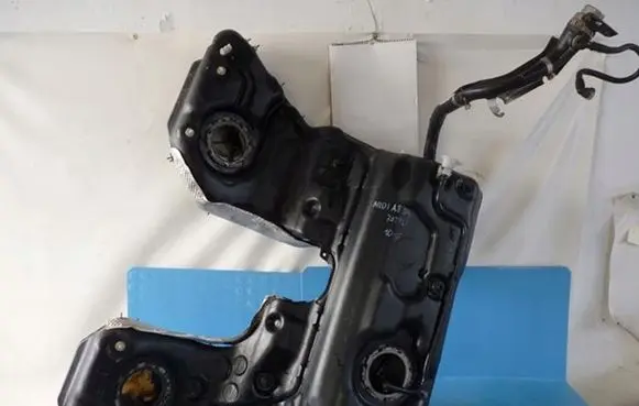 Audi A8 S8 D4 4H Fuel tank 4H0201021BJ